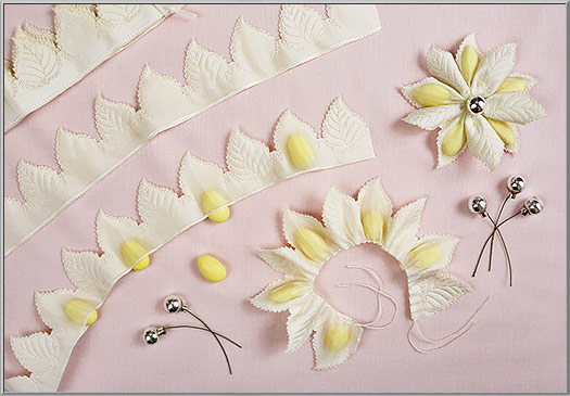 Ribbon flower favors from Italy