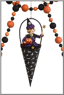 Wizard Girl Halloween cornucopia ornament from Blumchen